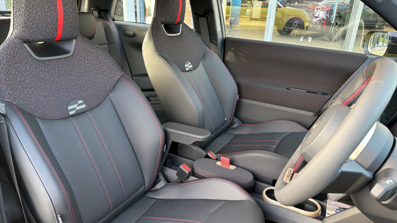 MINI Cooper 135kW E Sport [Level 1] 41kWh 3dr Auto Electric Hatchback